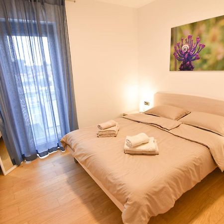 Luxury Apartment Faro With Sea View And Swimming Pool Premantura Eksteriør billede